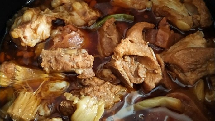 三汁焖排骨
