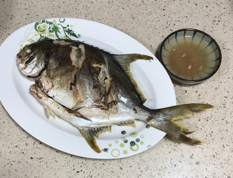 鱼跃餐桌篇—-香煎游水大金苍鱼的做法