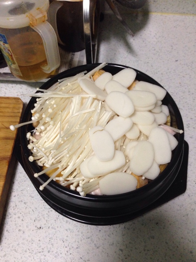牛肉年糕芝士泡菜火锅