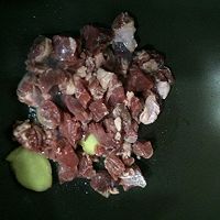 咖喱土豆炖牛肉的做法图解3