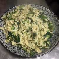 韭菜炒百叶的做法图解11
