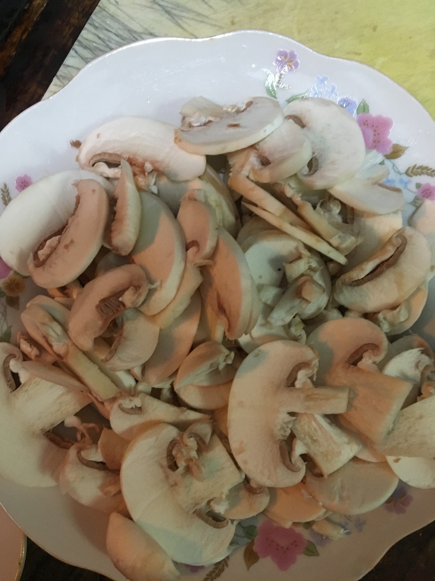蘑菇炒蛋的做法_【图解】蘑菇炒蛋怎么做如何做好吃_蘑菇炒蛋家常做法大全_cxl840306cxl_豆果美食