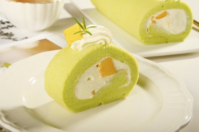 斑斓芒果蛋糕卷