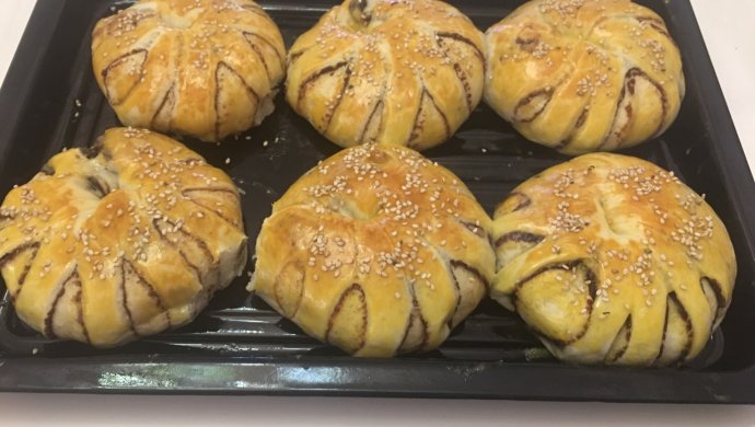 豆沙圈面包
