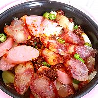 鸡腿香肠焖锅的做法图解4