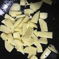土豆炖牛肉的做法图解3
