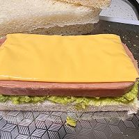 牛油果培根火腿吐司卷的做法图解4