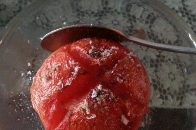 烤酸酸的西红柿番茄