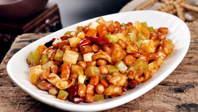 宫保鸡丁{附带炸花生米}