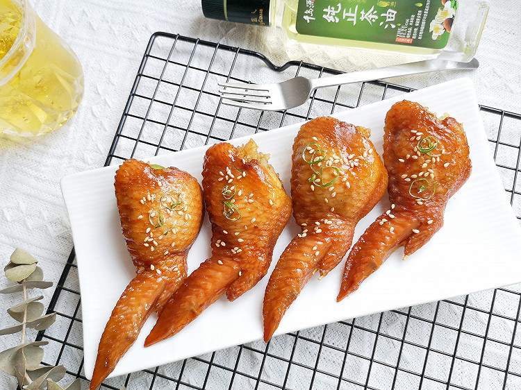 好吃到舔盘的鸡翅包饭！馋哭隔壁家孩子啦~附保姆级教程的做法