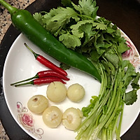 凉拌青瓜鸡爪的做法图解3
