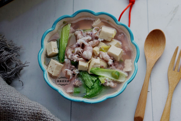 豆腐笔管鱼油菜汤的做法
