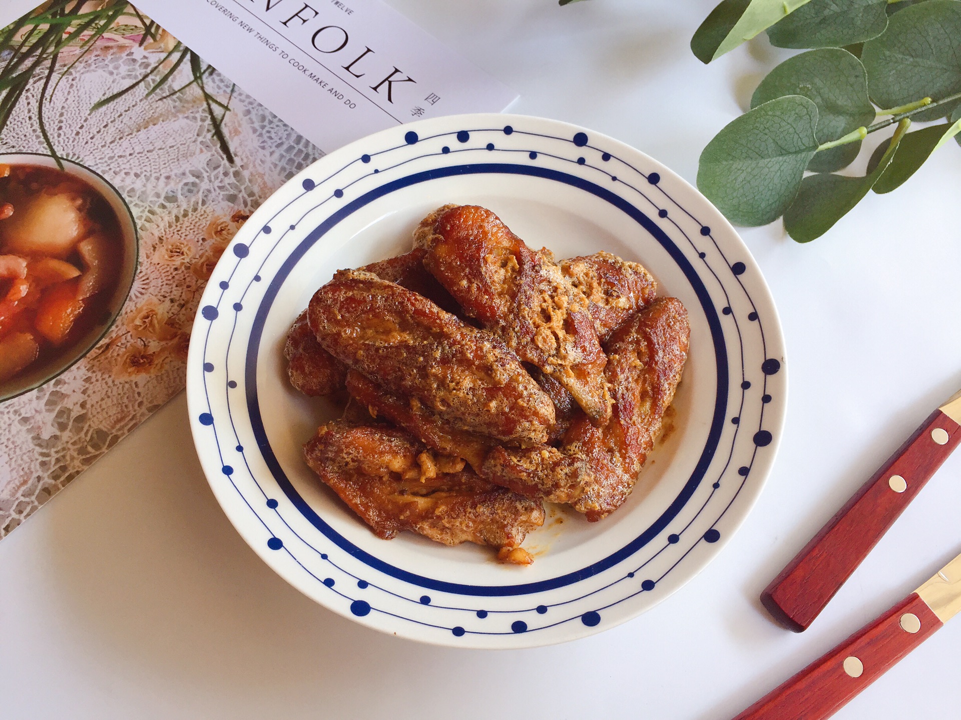 Chicken wings with salted egg