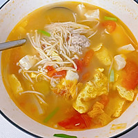 松茸鲜杂蔬汤（番茄金针菇鸡蛋豆腐蔬菜肉丸）的做法图解17