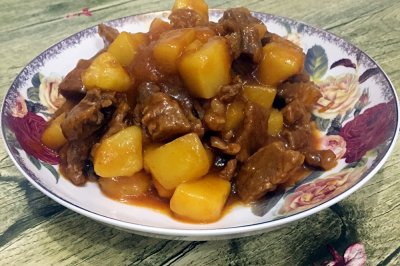 牛肉炖土豆