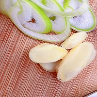 白腐乳油麦菜的做法图解1