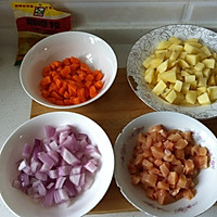 简单易做鸡丁土豆咖喱饭（咖喱盖饭）的做法图解2