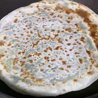 #餐桌上的春日限定#韭菜鸡蛋饼的做法图解8