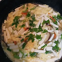 低脂减肥～胡萝卜香菇豆腐汤的做法图解11