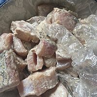 糍粑鱼块的做法图解3