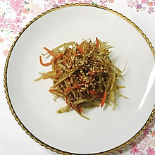 麻油炒牛蒡（2人的量）