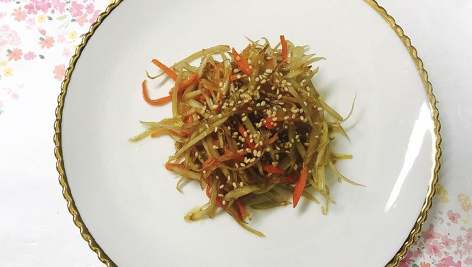 麻油炒牛蒡（2人的量）