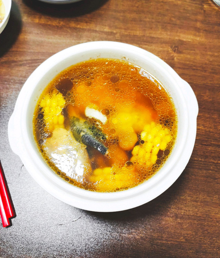 淮山玉米炖鸡汤的做法