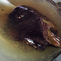 明目药膳~龙珠草炖鸭肝的做法图解3