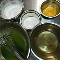 抹茶红豆蛋糕卷（戚风蛋糕）的做法图解1