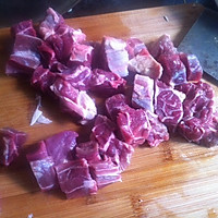 咖喱牛肉的做法图解1