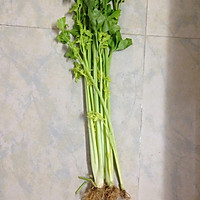 猪肉芹菜饺子的做法图解1