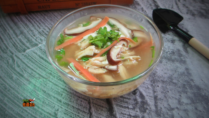 香菇鸡丝豆腐汤