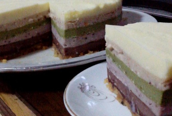 无色素彩虹芝士蛋糕