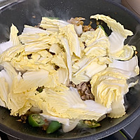 酸辣白菜绘肥牛的做法图解5
