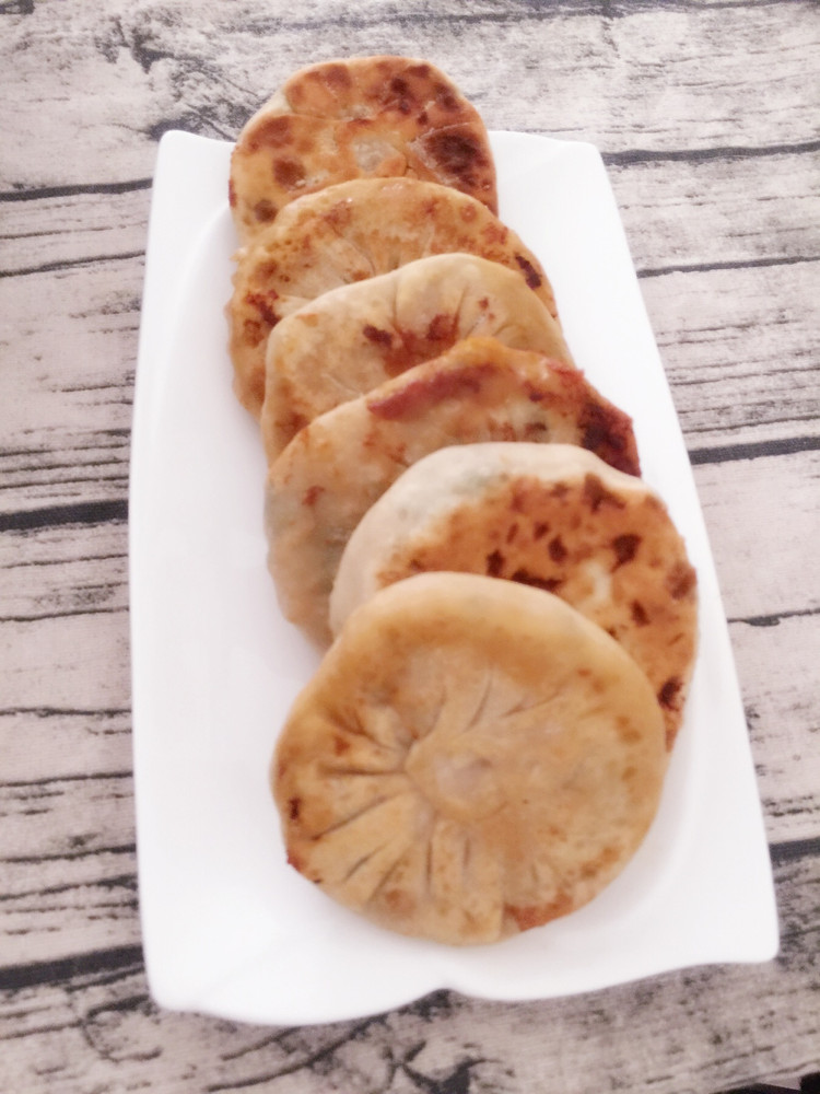 芹菜牛肉馅饼的做法