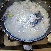 #异域美味 烹饪中式年味#鱼头蘑菇豆腐汤的做法图解6