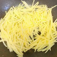 土豆丝卷饼，凉了也好吃的做法图解3