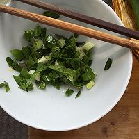 疙瘩汤的做法图解1