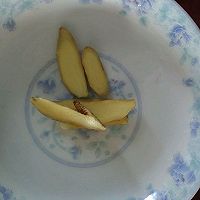 板栗、玉米炖筒子骨汤的做法图解4