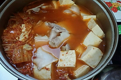 泡菜白肉豆腐汤