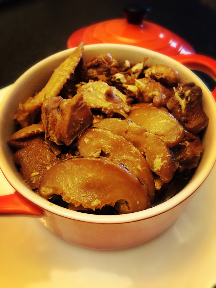 泌阳花菇土鸡煲的做法图解13