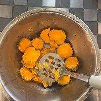 芝麻红薯薄脆的做法图解1