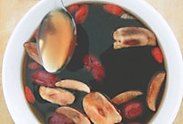 红枣枸杞红糖水的做法