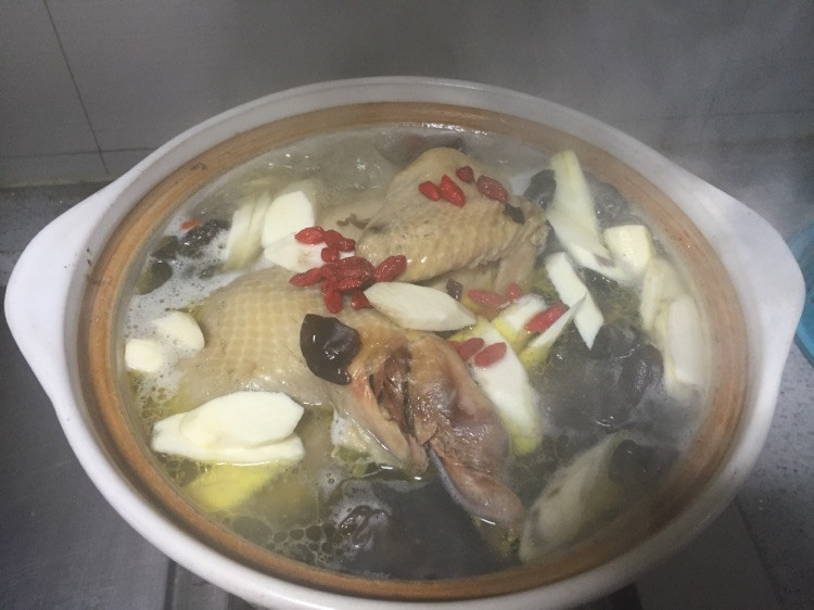 老母鸡煲的做法