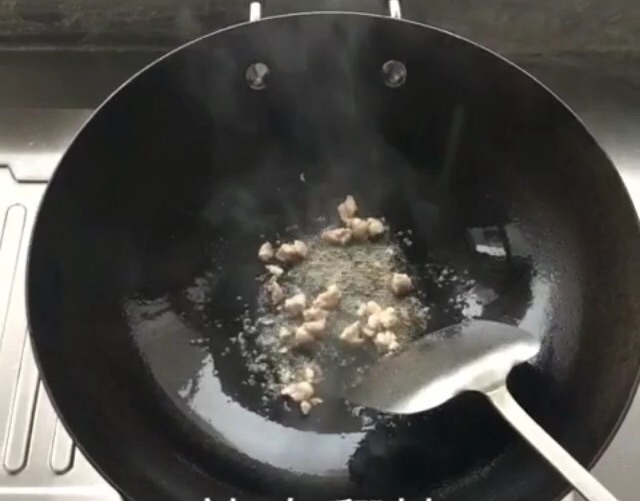 咖喱炒饭的做法图解3