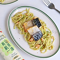 豌豆青酱意面配煎青花鱼#菜油就选外婆乡，新鲜开榨抢先尝#的做法图解15