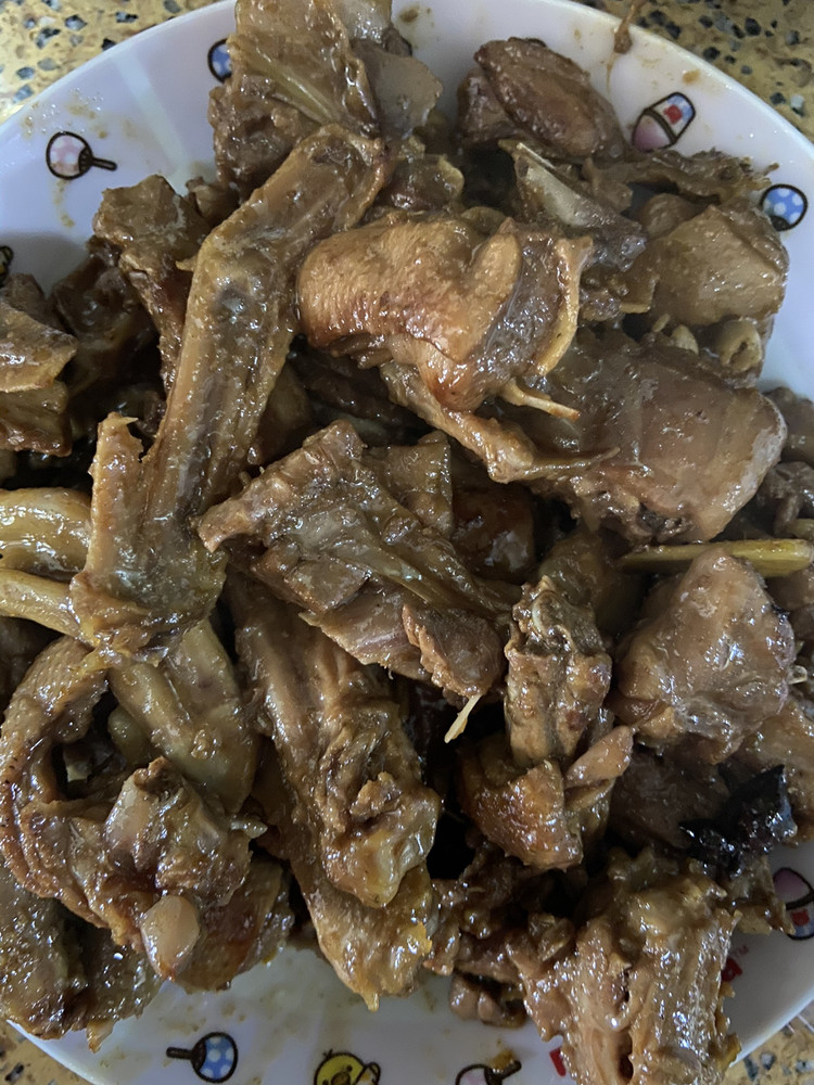 焖鸭煲的做法