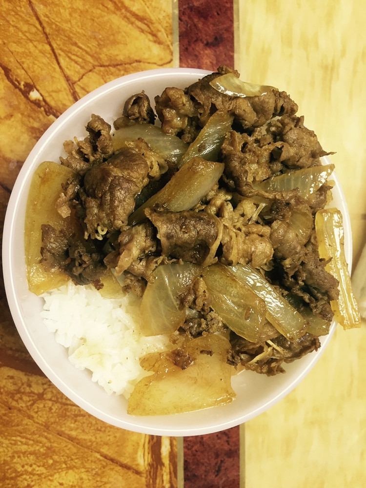 日式肥牛饭的做法