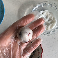 蔓越莓椰蓉奶球的做法图解5