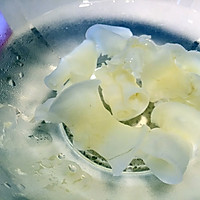 花胶乳鸽汤的做法图解1